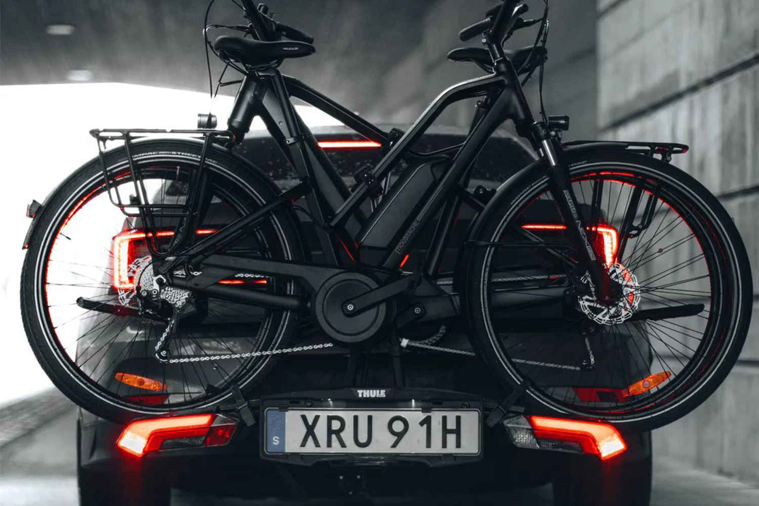 Thule® Epos 2 with Lights - Image 7