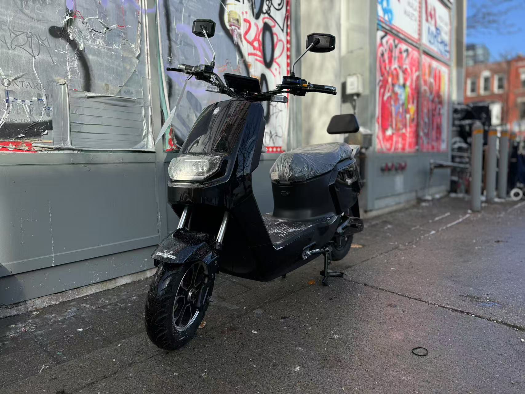Vovo Electric Scooter (Showroom Demo) - Image 3